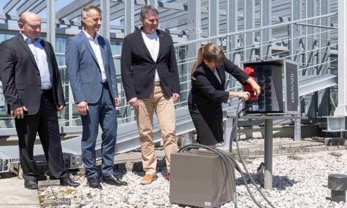 Zagon FRIDE - dr. Tomaž Boh, Direktorat za znanost in inovacije MIZM, prof. dr. Gregor Dolinar, prorektor UL, mag. Valter Leban, predsednik uprave skupine Kolektor, izr. prof. dr. Mojca Ciglarič, dekanja FRI UL (foto: FRI UL)