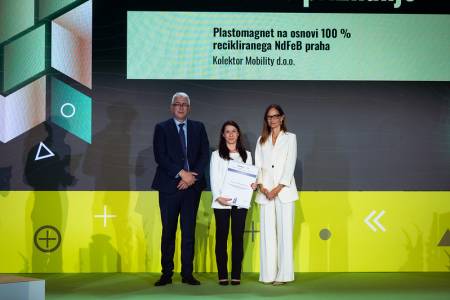 Srebrno nacionalno priznanje potrjuje razvojno odličnost podjetja ter njegov prispevek k razvoju trajnostnih tehnologij za prihodnost elektrifikacije mobilnosti. Srebrno nacionalno priznanje GZS je v imenu družbe prevzela dr. Drmota Petrič.